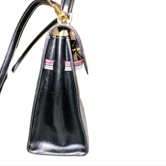 A. Textoni Black Leather Handbag With Lock - Picture 4 of 10